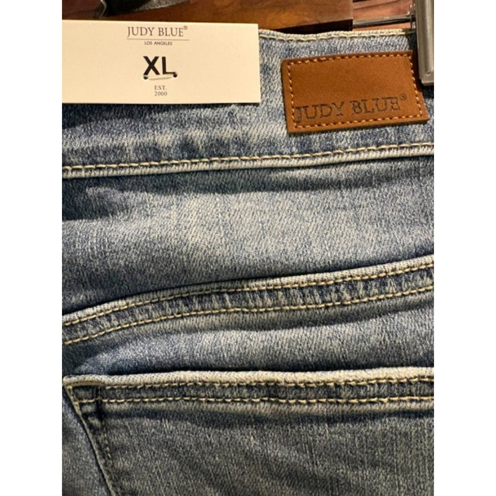 Judy Blue XL High Rise Bermuda Shorts Cuffed Hem Stretch Denim NWT JB15226LT