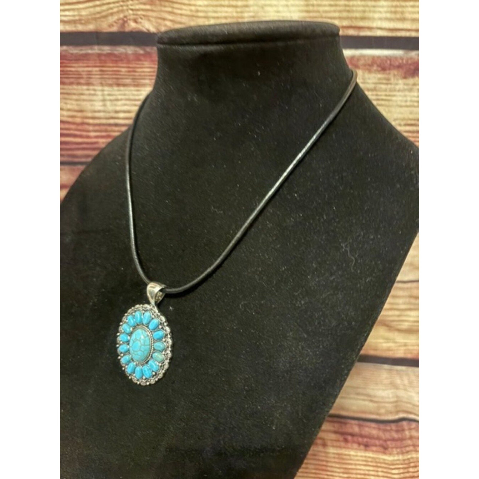 Western Turquoise Sunburst Pendant Adjustable Cord Necklace NWT