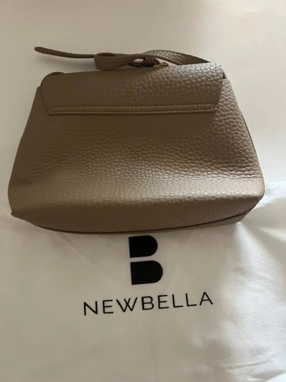 NEWBELLA Hanna Women's 2-piece Shoulder Bag & Clutch Set Brown NWOT
