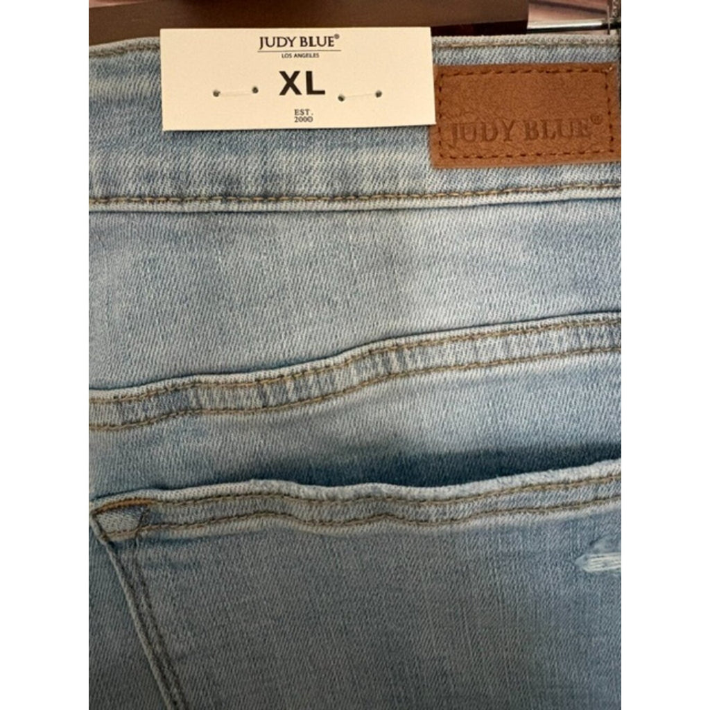 Judy Blue XL Button Fly High Rise Distressed Shorts Light Wash Stretch Denim NWT