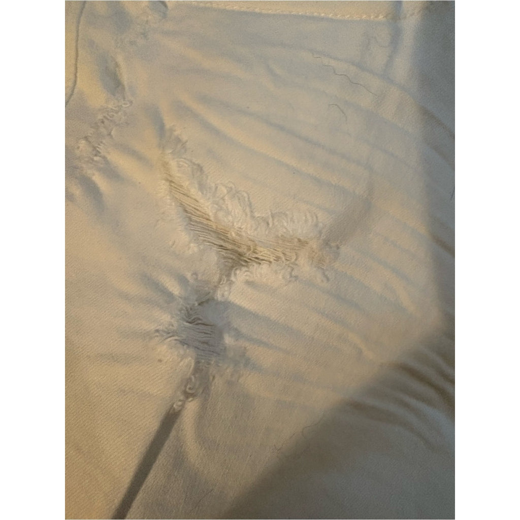 Judy Blue XL White Distressed Shark Bite Frayed Hem Shorts High Rise NWT JB15212