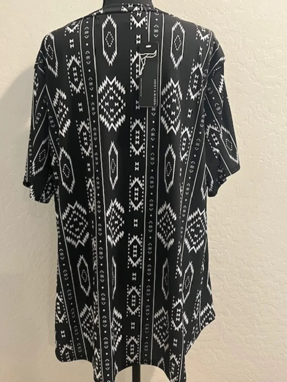 Lucky & Blessed Southwestern Aztec Tunic Top XL Black white NWT
