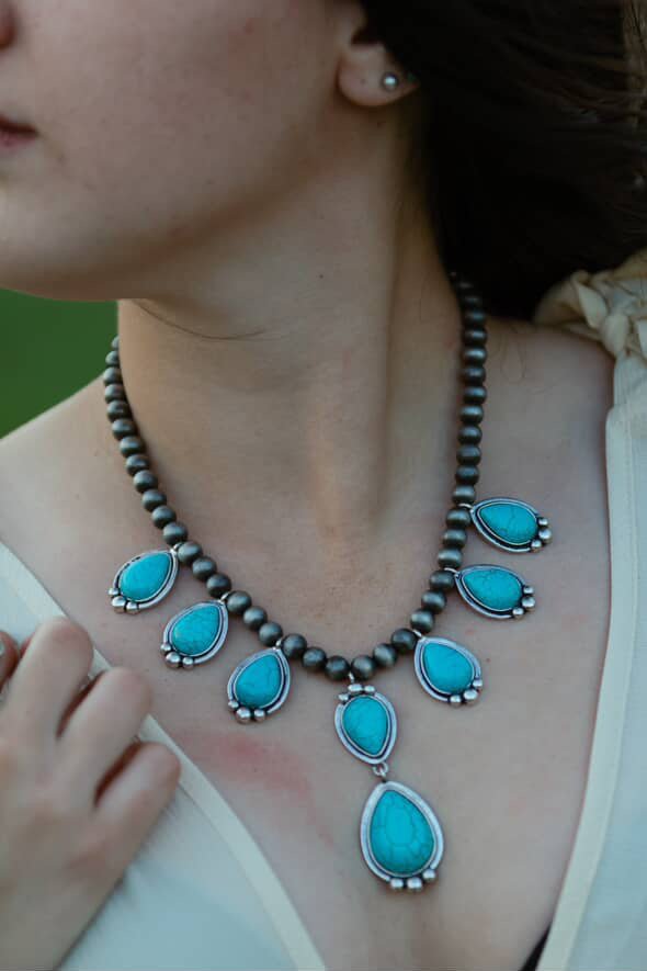 Western Faux Turquoise & Faux Sterling Pearl Necklace 16" + 3" Extender